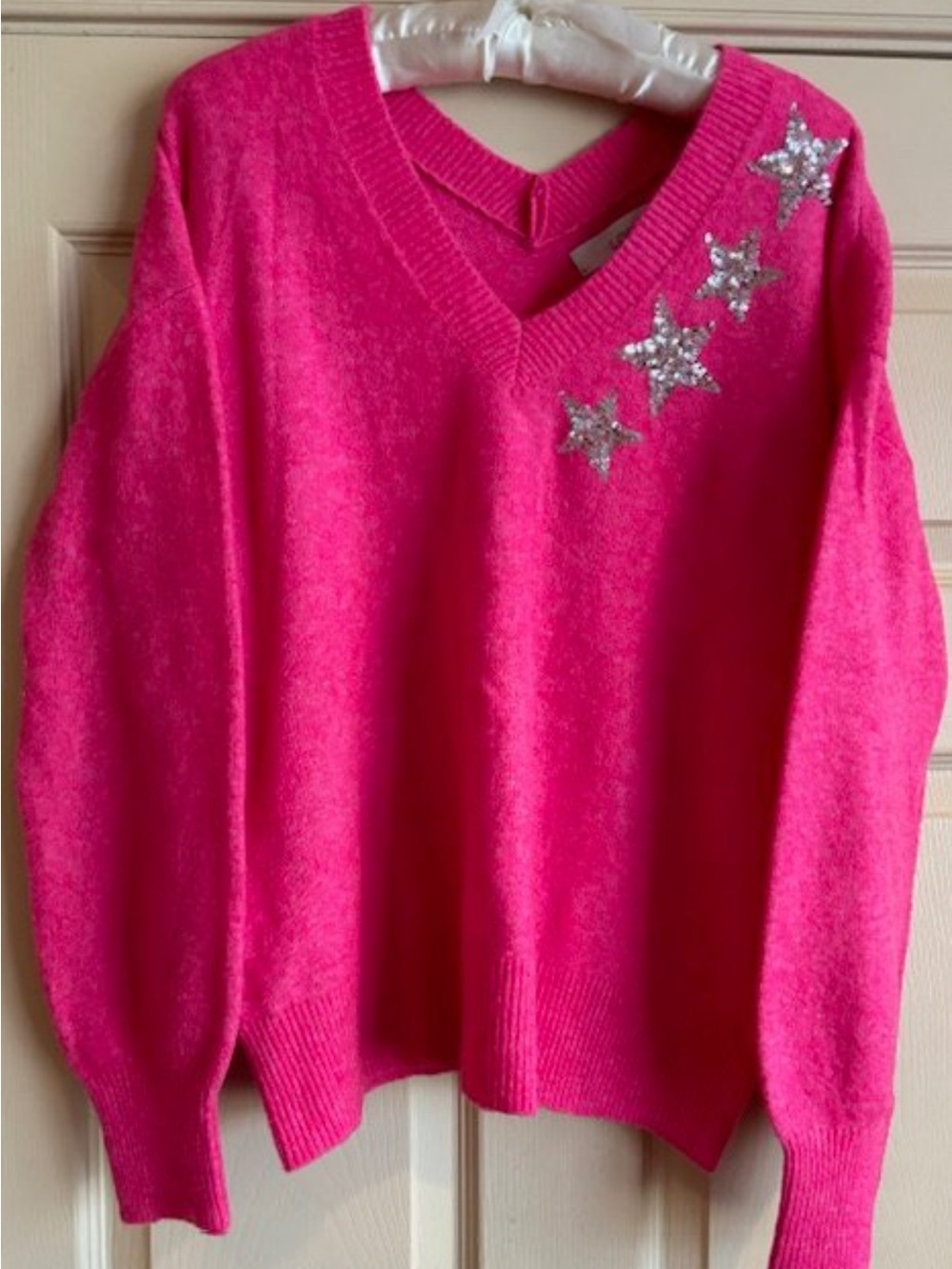 LOFT Hot Pink V-Neck Sweater with Silver Star Sequin Accents EUC SIZE-Large